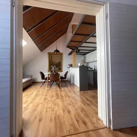 Amazing Savoya Nr1 Loft Old Center Self Check-in Apartmán