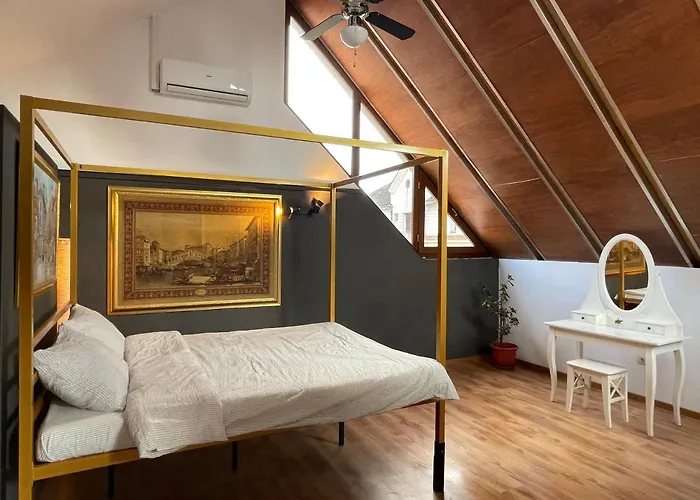 Amazing Savoya Nr1 Loft Old Center Self Check-in