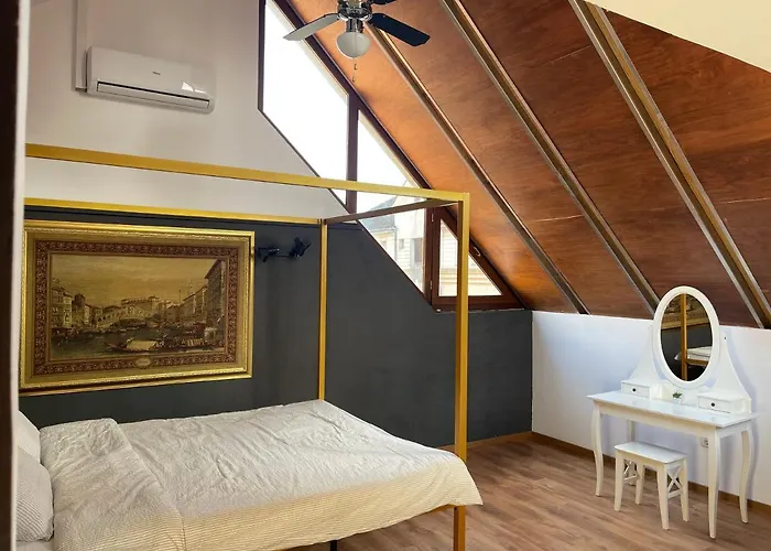 Lägenhet Amazing Savoya Nr1 Loft Old Center Self Check-in *